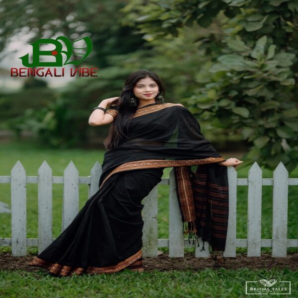 প্রিমিয়াম বাংলাদেশী কটন শাড়ী সাদা এবং কালা- প্রতিটি শাড়ীর সাথে ব্লাউজ ফ্রি